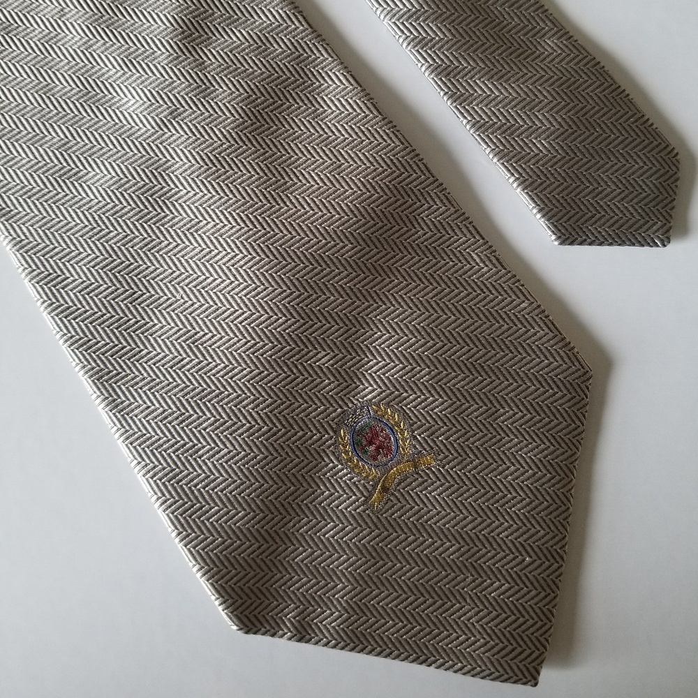 Tommy Hilfiger Gray Abstract Men's Silk Tie